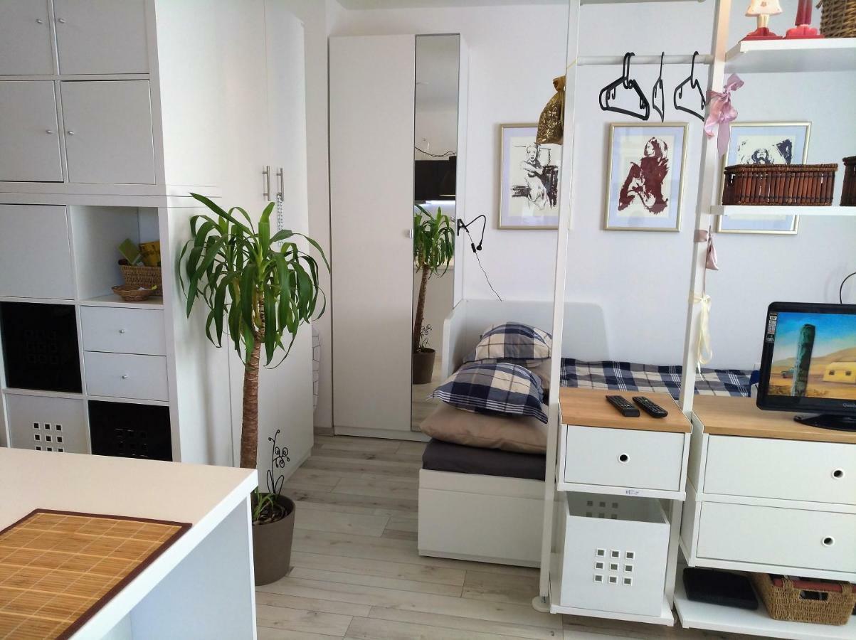 Studio Apartment Sun Zagreb Exterior foto