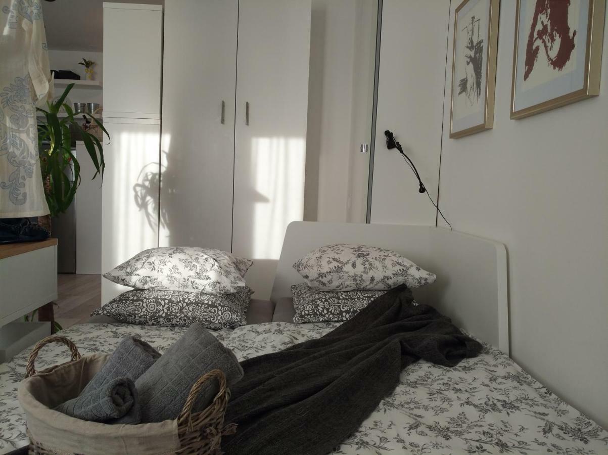 Studio Apartment Sun Zagreb Exterior foto